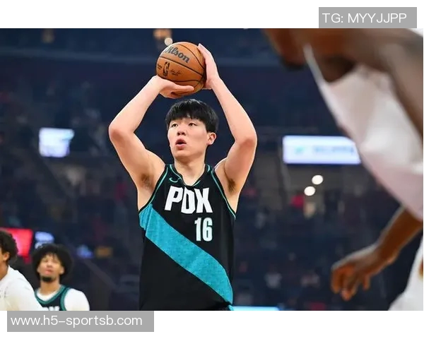 杨瀚森今日盖帽数超比克林根但后者内线防守威慑力更胜一筹